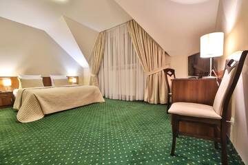 Фото номера Апартаменты с балконом и видом на сад Отель Hotel Kantoria г. Тарнув 3