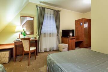 Фотографии Отель Hotel Krzyski г. Тарнув (Польша) №4 Фото Отель Hotel Krzyski г. Тарнув 4
