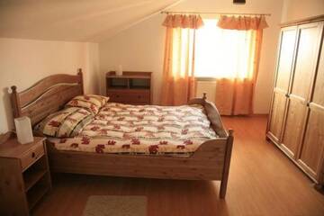 Фото номера Четырехместный номер Гостевой дом B &amp; B Leliwa г. Тарнув 2
